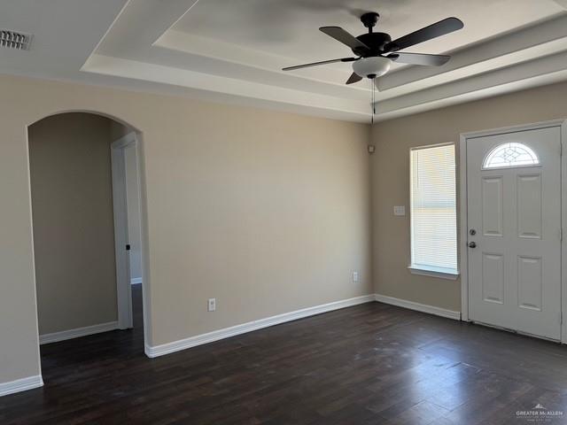 Building Photo - 14 University Ave