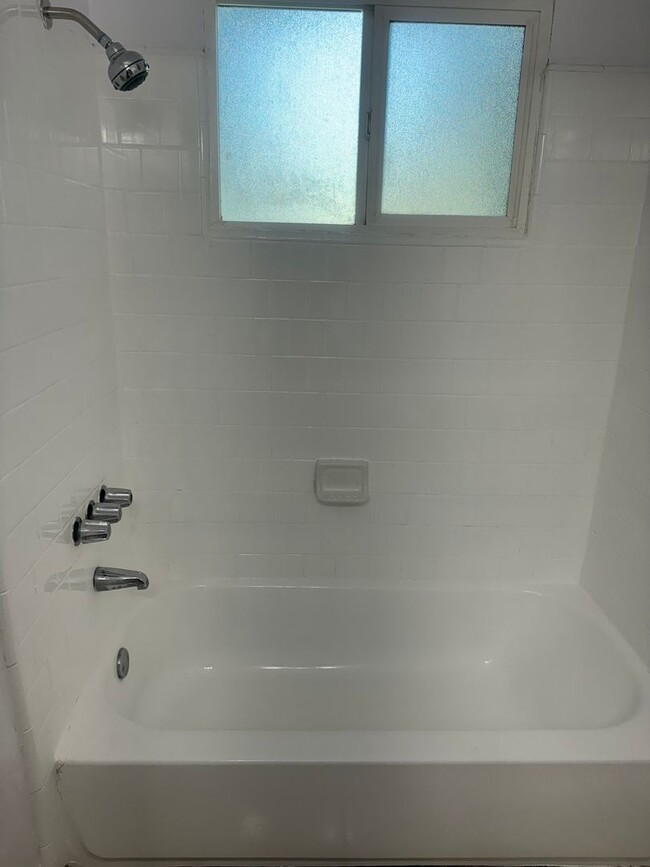Building Photo - 1 BDRM, 1 BA WITH PARKING (PICTURES COMING...