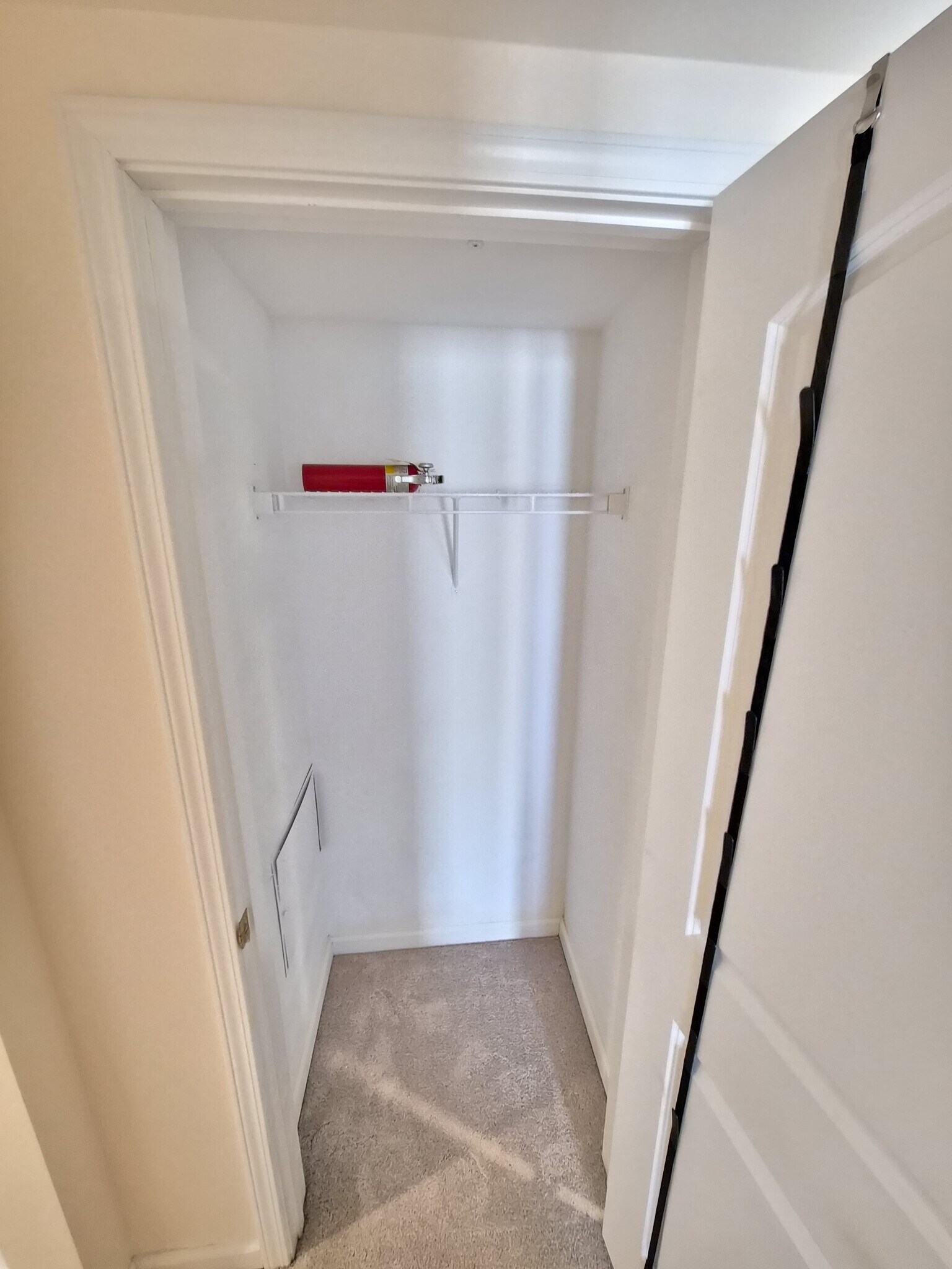 Building Photo - 655 Perrie Dr