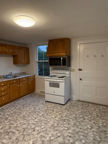 Building Photo - 259 Old Whitfield St