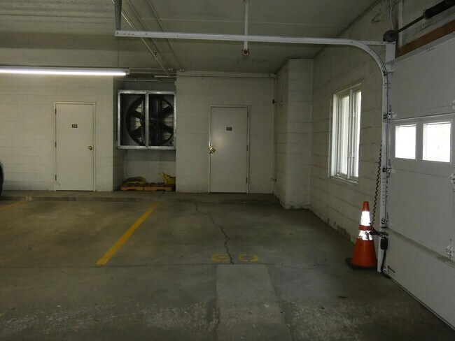 Building Photo - 7400 Lincoln Ave