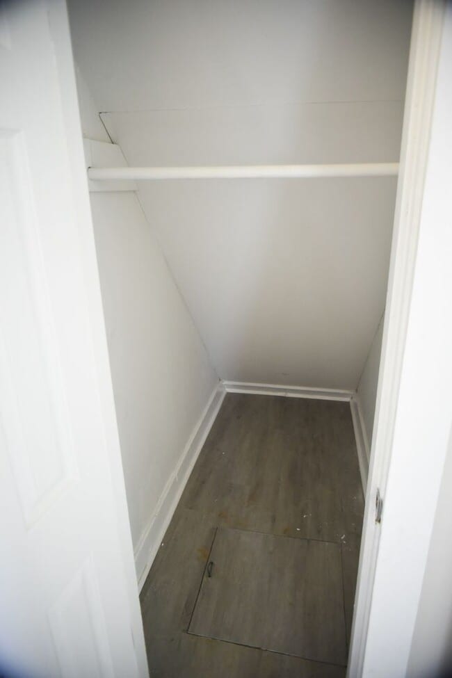 Building Photo - Updated 3BR house in Taylor Berry Neighbor...