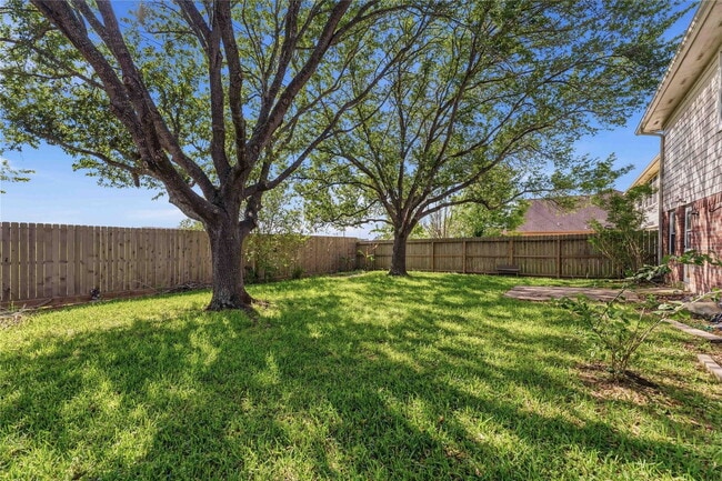 Building Photo - Glenwood Drive, Pearland, TX 77584 - 4 BR 2.5 BA single-family home
