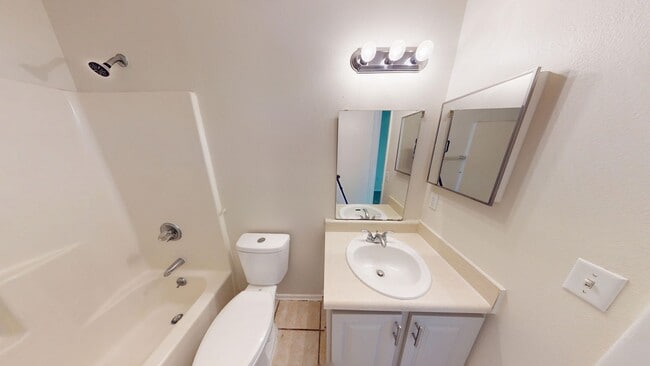 Building Photo - 3 BED/ 2 BATH HOME IN DELTONA!