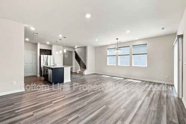 Building Photo - 6331 Andante Ave