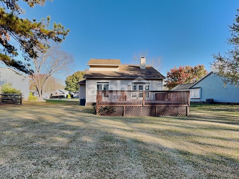 Building Photo - 13029 Greycrest Dr