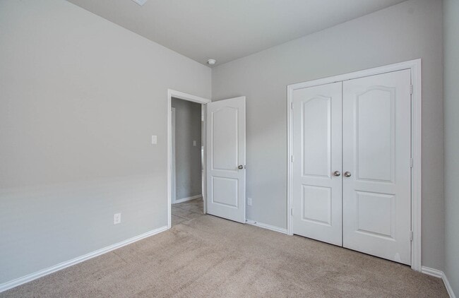 Building Photo - 7427 French Quarter Ct