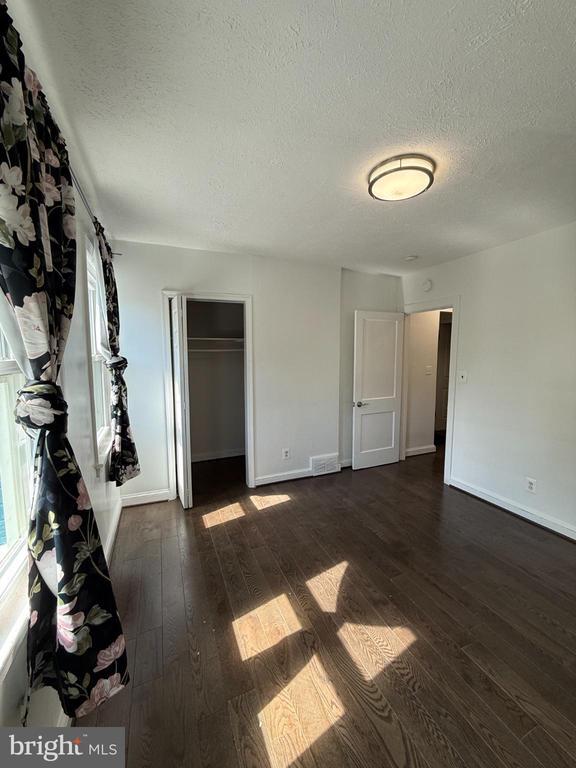 Building Photo - 1714 E St NE