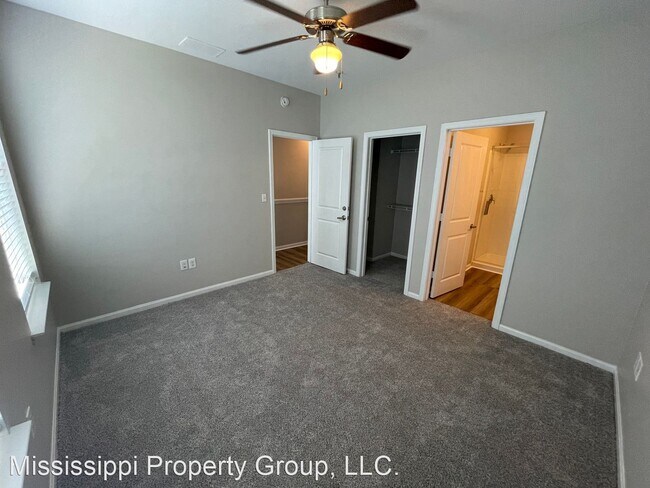 Building Photo - 3 br, 3 bath House - 222 Town Center Drive