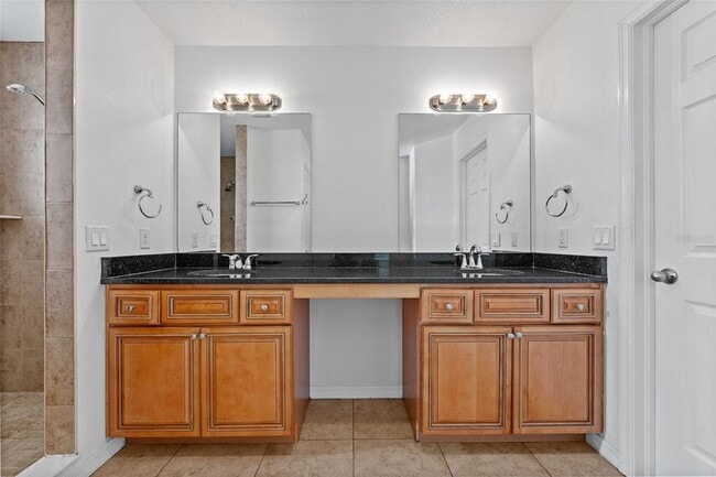 Building Photo - 961 Aussi Ct