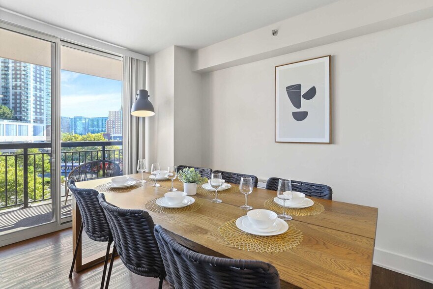 Building Photo - 801 15th St S