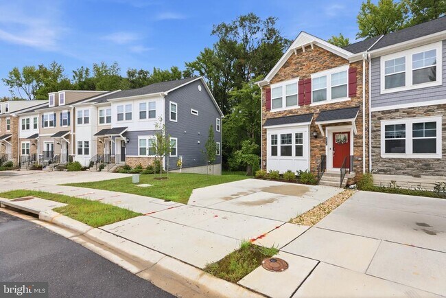 Building Photo - 6815 Winterhill Ln