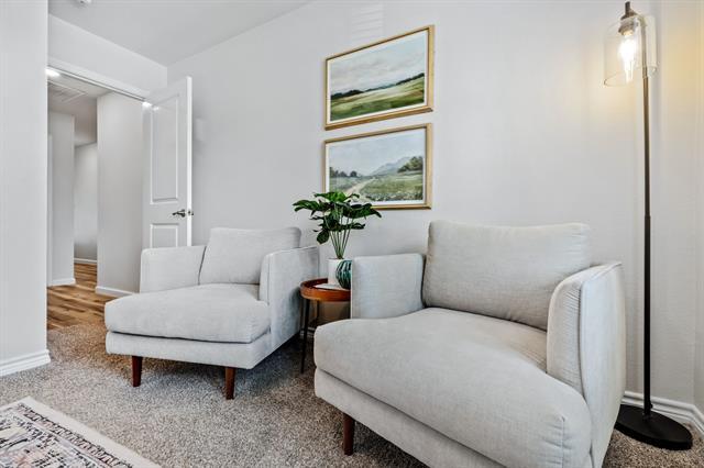 Building Photo - 601 Rawhide Way