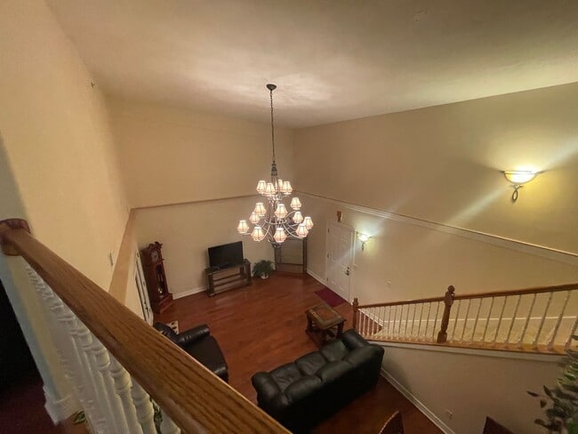 Building Photo - Furnished 3 bedroom 3 bath Apartment in Morningside Community, Blue Eye MO