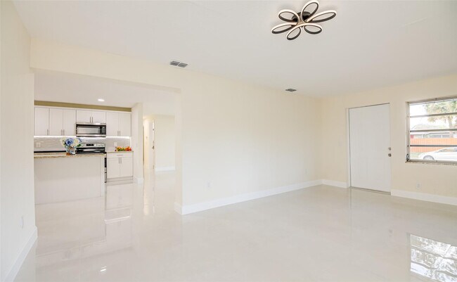 Building Photo - 3105 18th St