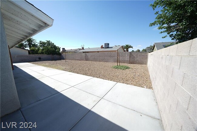 Building Photo - 5434 Cleek St