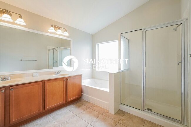 Building Photo - 4 Bedroom Pet-Friendly Home in BROOKSVILLE, FL with Main Street Renewal