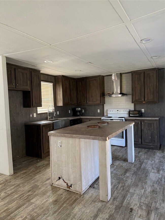 Building Photo - 239 Road 5027 Rd