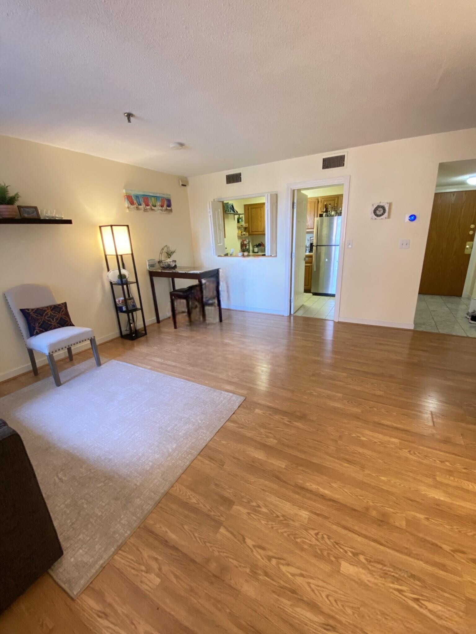 Building Photo - 158 Kelton St