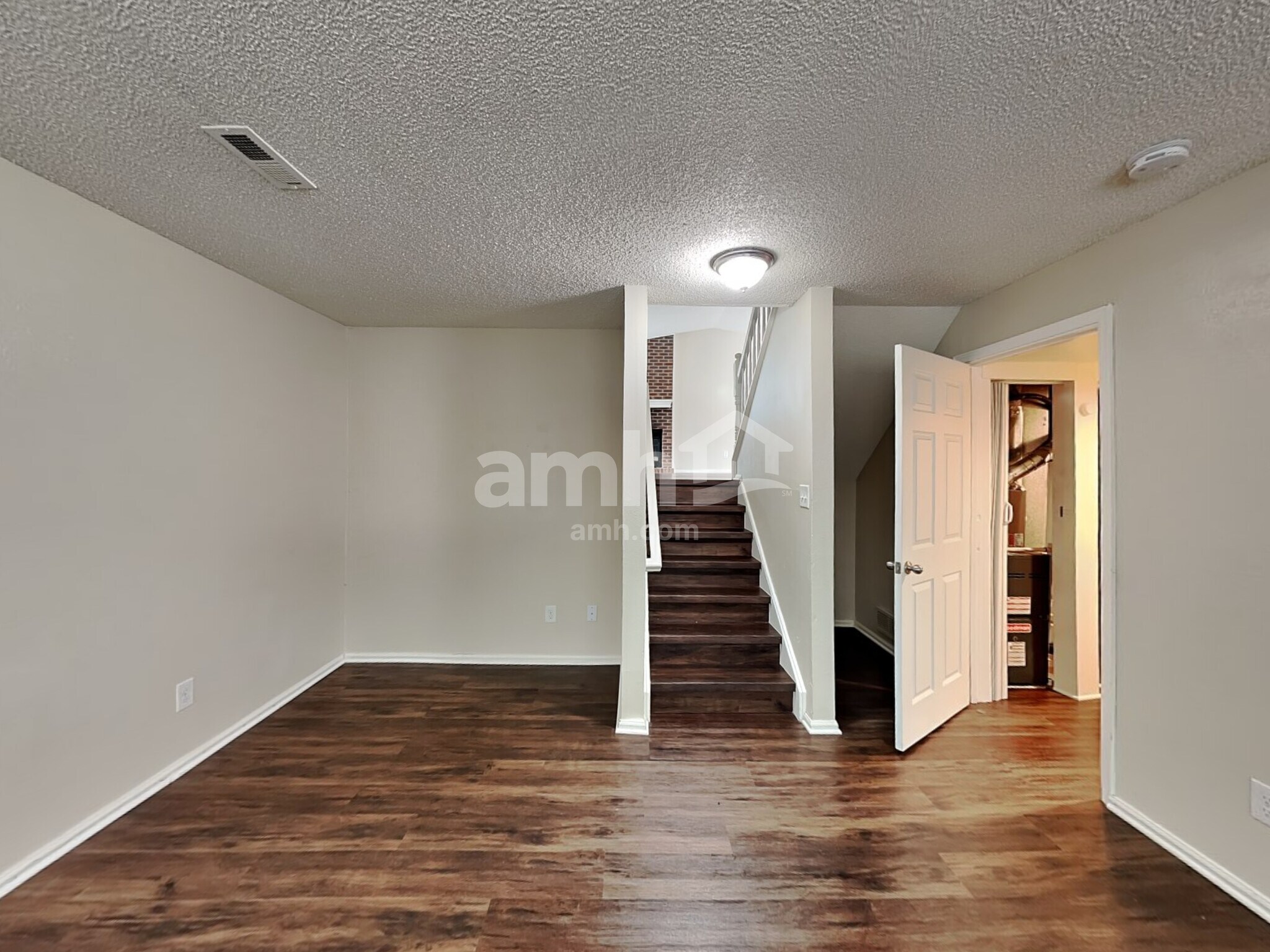 Building Photo - 4112 S Cathay Way