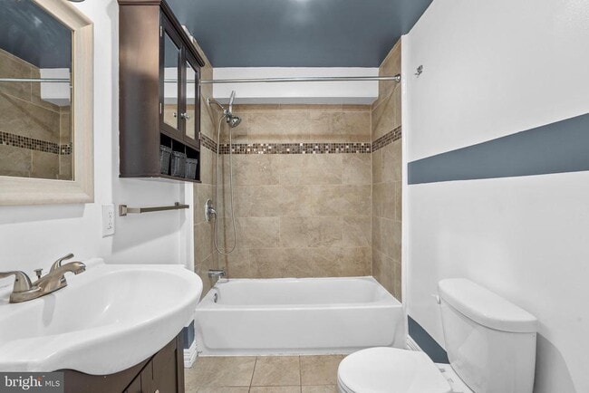 Building Photo - 2024 S 12th St