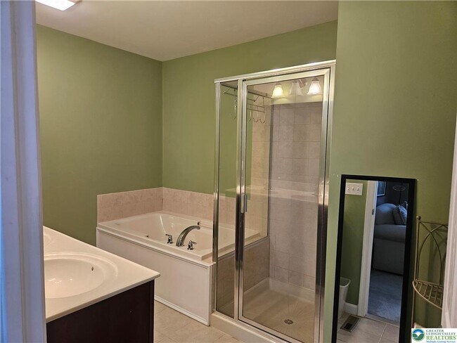 Building Photo - 311 Blue Sage Dr