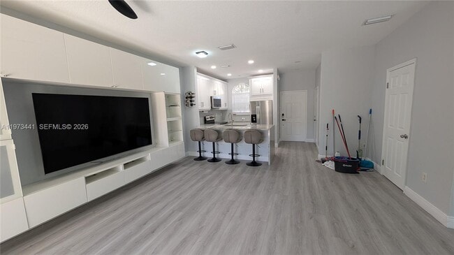 Building Photo - 14114 SW 51st Ln