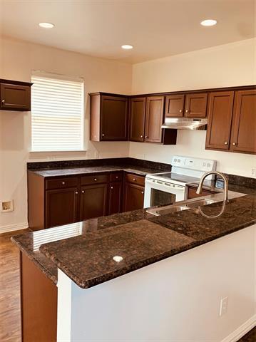 Building Photo - 852 Brockden Dr