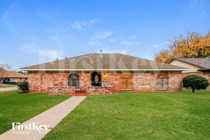 Primary Photo - 2005 Tulsa St