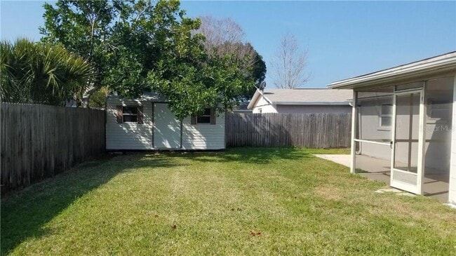 Building Photo - 3538 Garfield Dr