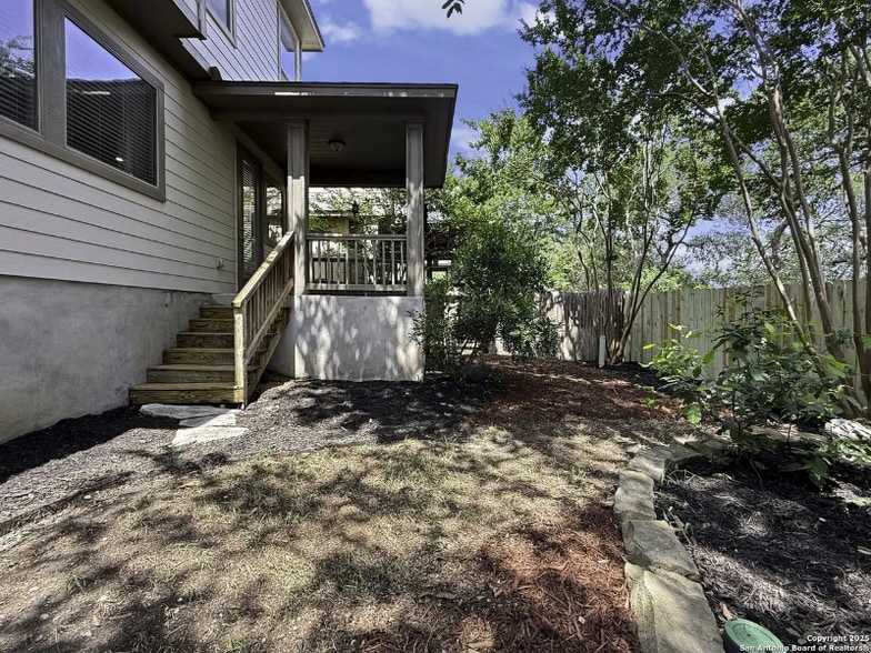 Building Photo - 1210 Cresswell Cove