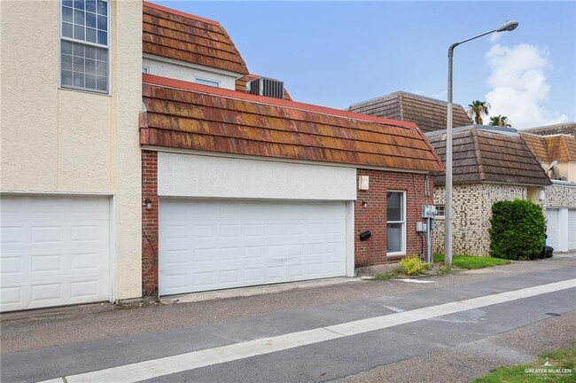 Building Photo - 23 N 2nd St