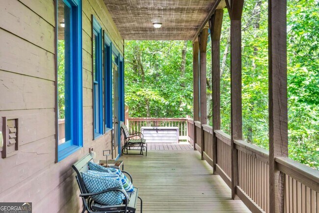 Building Photo - 417 Hickory Ridge Dr