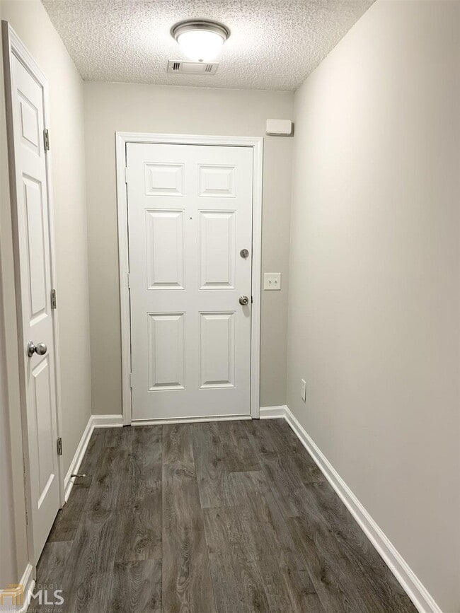 Building Photo - 1225 Persimmon Place Dr
