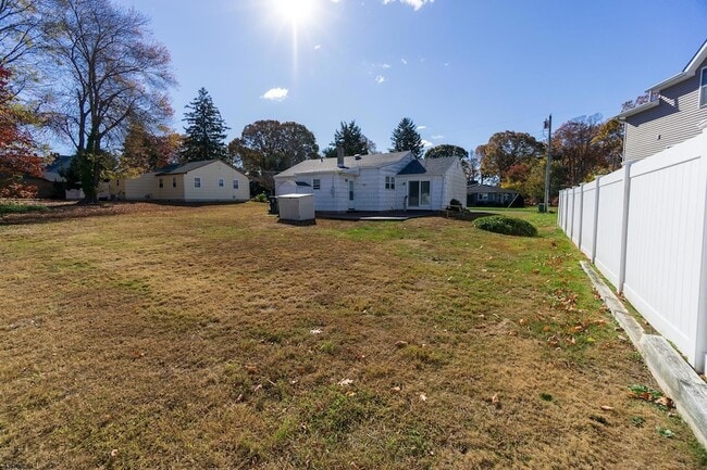 Building Photo - 318 Jefferson Ave