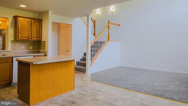 Building Photo - 1227 Cross Creek Dr