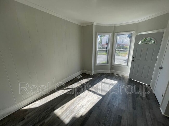Building Photo - 1043 Helderberg Ave