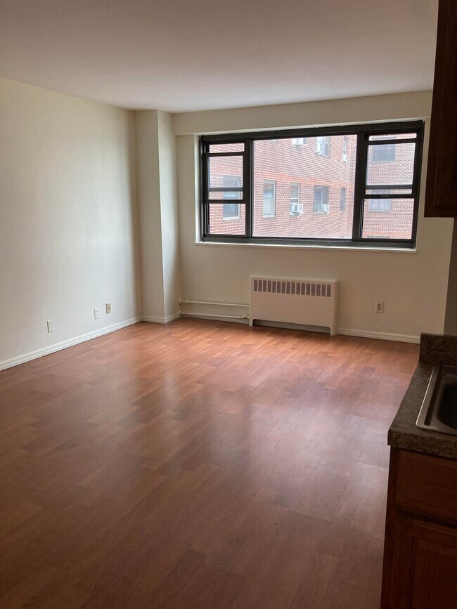 Building Photo - 6515 JFK Blvd E