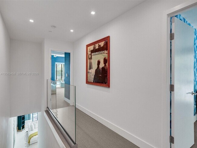 Building Photo - 6103 Aqua Ave