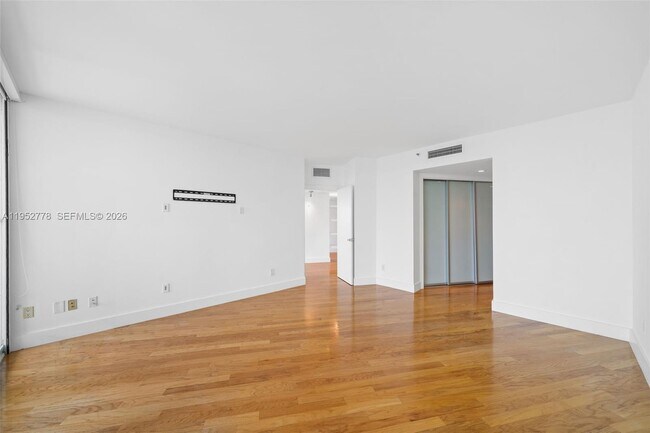 Building Photo - 2127 Brickell Ave