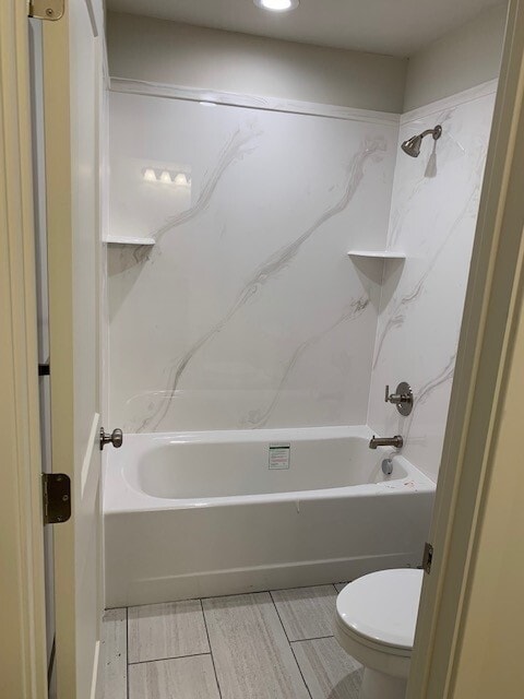 Building Photo - 88 250 N