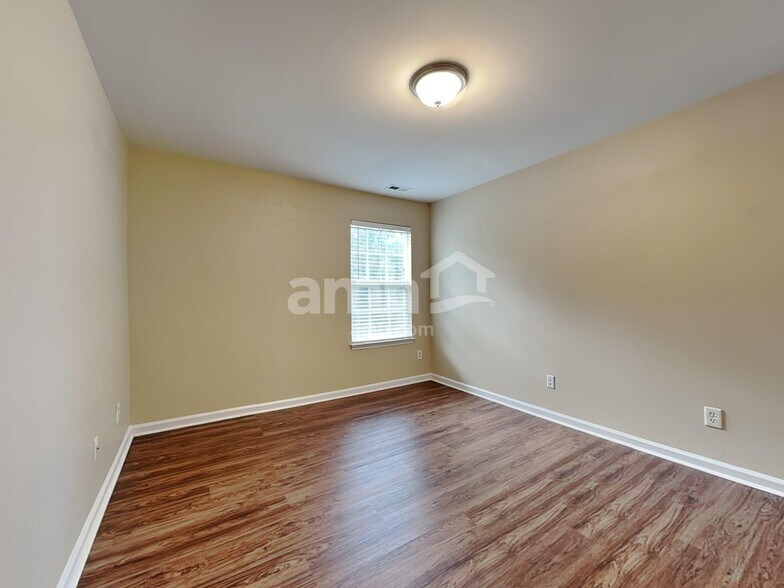 Building Photo - 3961 Tyler Bluff Ln