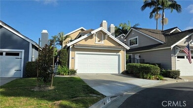 Building Photo - 14 Windcrest