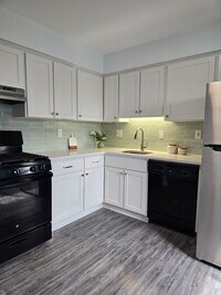 Building Photo - 108 Seaside Ave