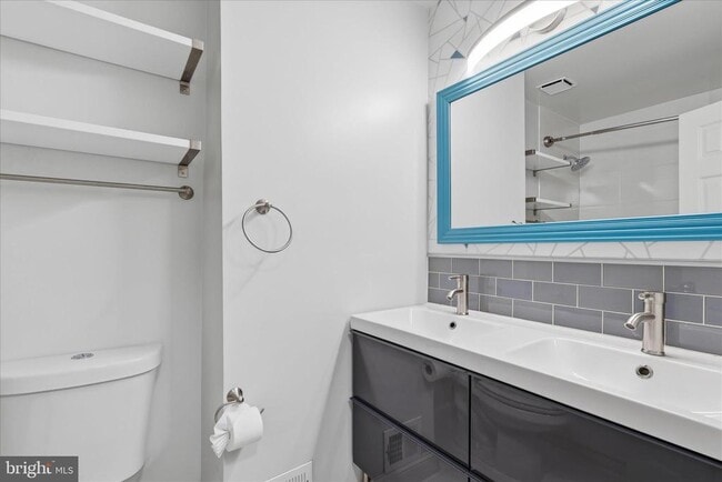 Building Photo - 7211 Squirrel Run Ct