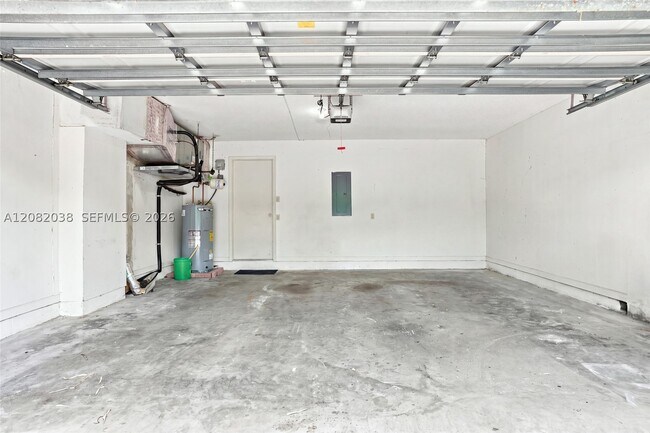 Building Photo - 2873 Oak Park Cir