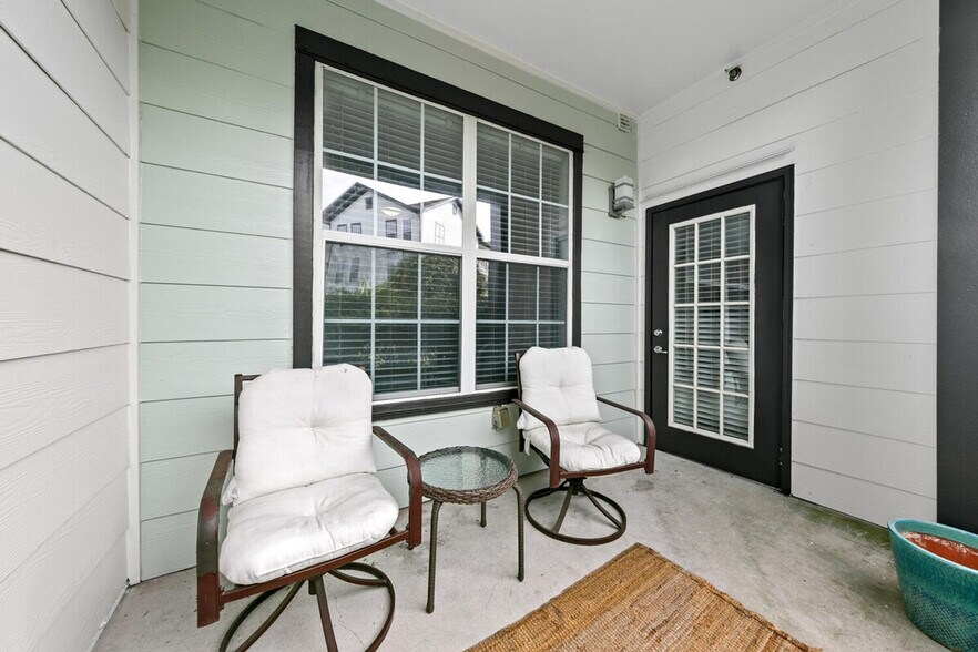 Building Photo - 4800 Seascape Way