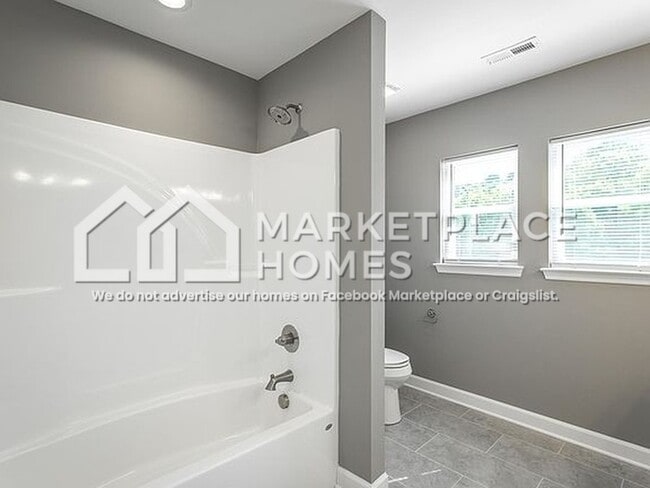 Building Photo - 1307 Vance Rd