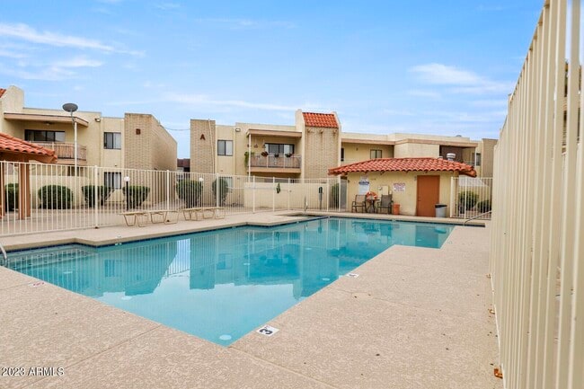 Building Photo - 16635 N Cave Creek Rd