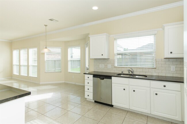 Building Photo - 2535 Elm Crossing Trail
